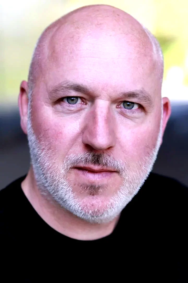 Dominic Carter