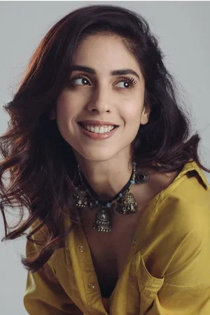  Pooja Bhamrrah photo