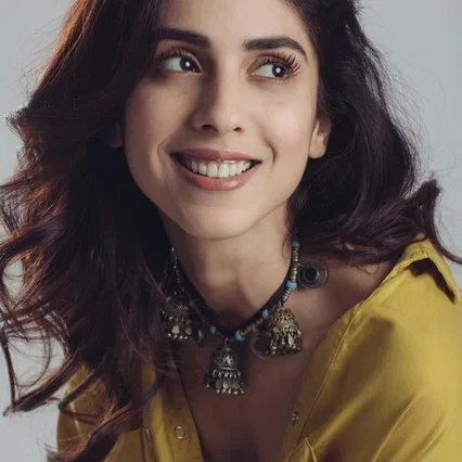  Pooja Bhamrrah