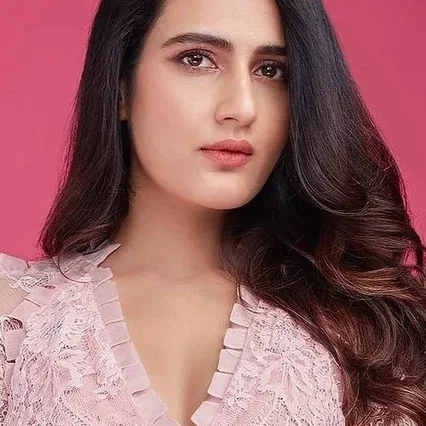  Fatima Sana Shaikh