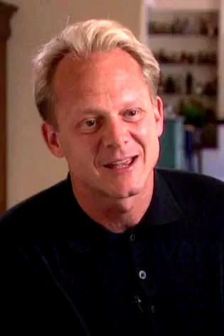  Gary Halvorson