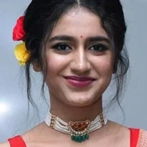 Photo star :  Priya Prakash Varrier