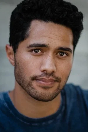  Alex Tarrant photo