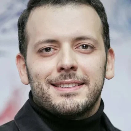  Pedram Sharifi