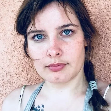 Flora Cross