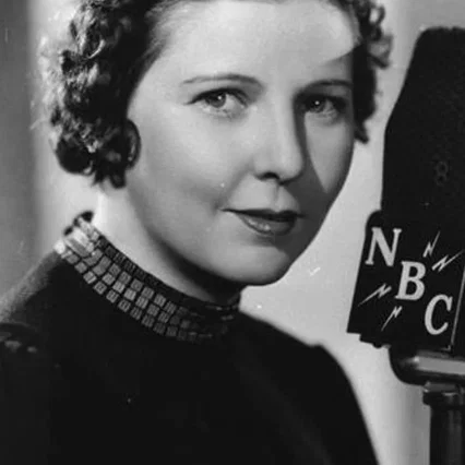  Barbara Luddy