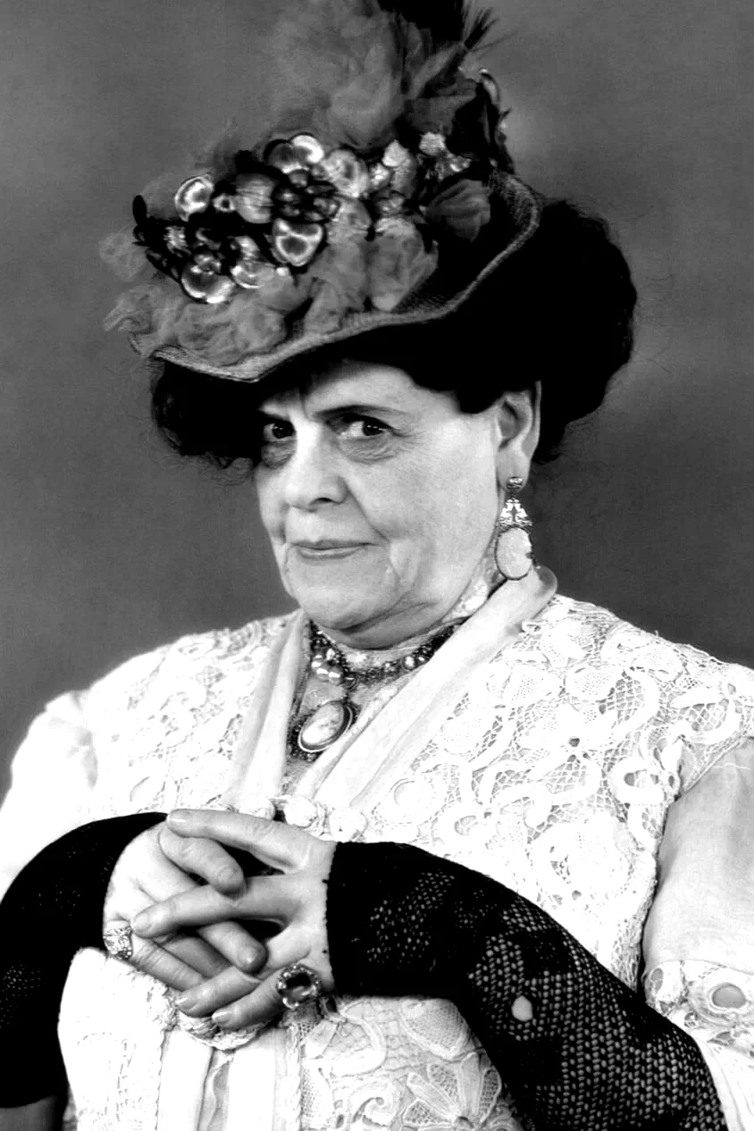  Marie Dressler