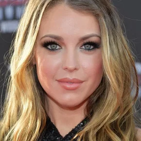 Photo star :  Jadyn Douglas