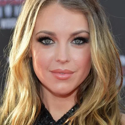  Jadyn Douglas