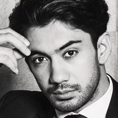  Reza Rahadian
