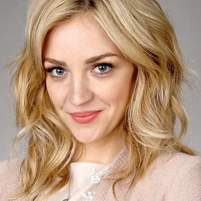 Photo star :  Abby Elliott