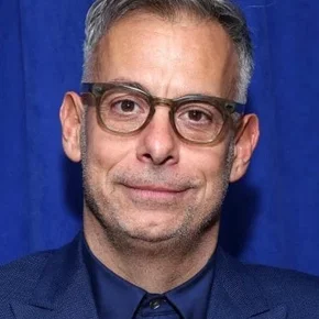 Photo star :  Joe Mantello
