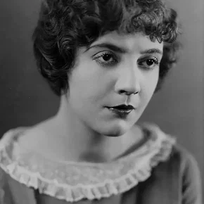 Photo star :  Lois Wilson