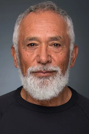  George Henare photo