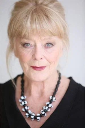  Irene Wood photo