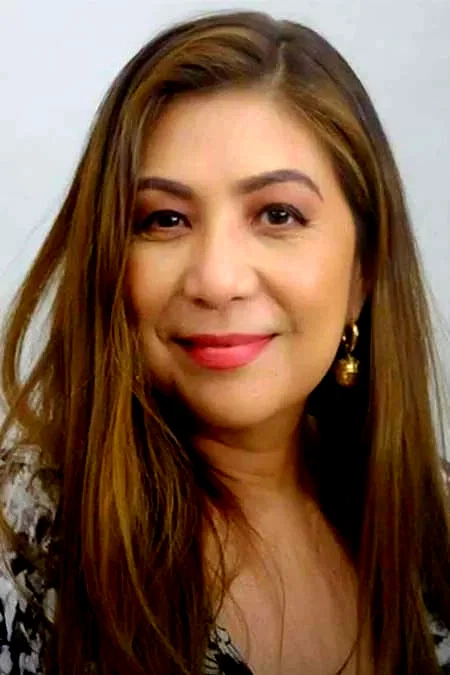  Vivian Velez