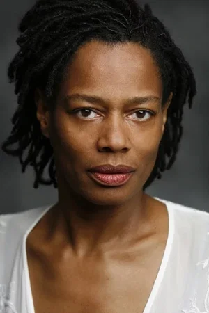 Suzette Llewellyn photo
