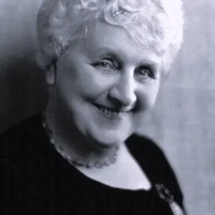  Margaret Mann