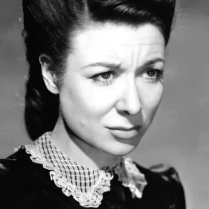  Joan Miller