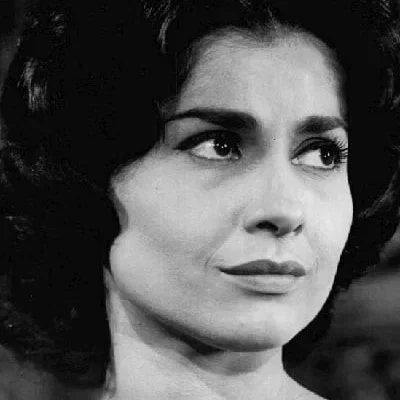 Carol Lawrence