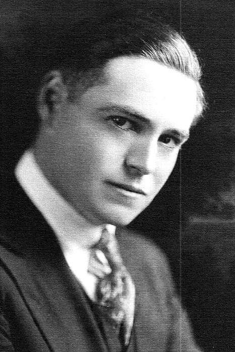  Edward Hearn