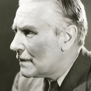Photo star :  C. Montague Shaw