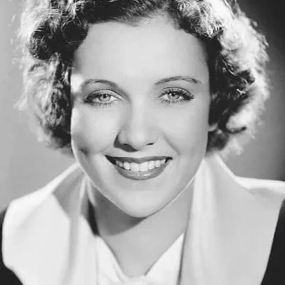  Maxine Doyle
