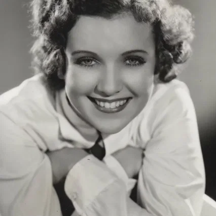  Maxine Doyle