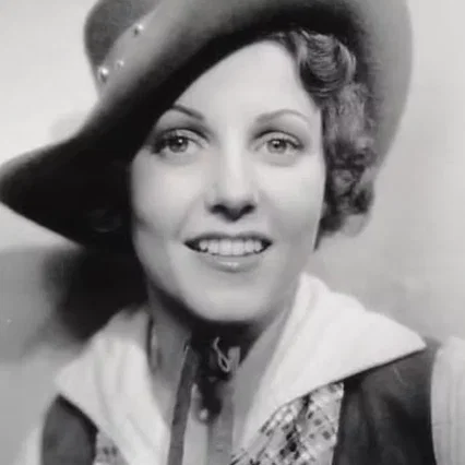  Eleanor Stewart