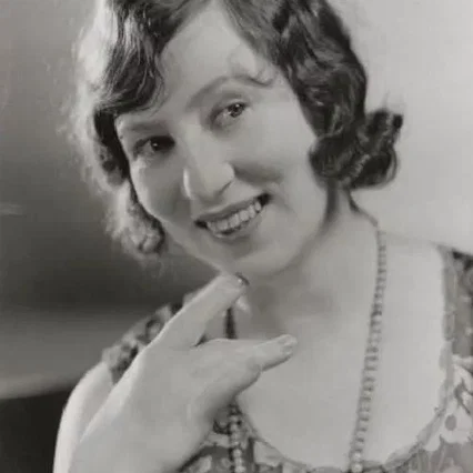  Polly Moran