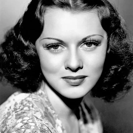  Lorna Gray
