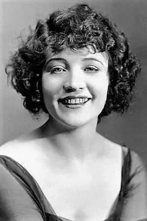  Betty Compson