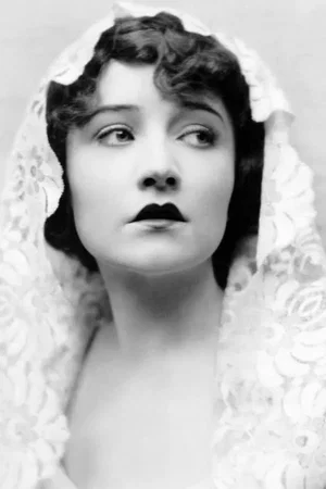  Betty Compson