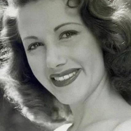  Lorraine Miller