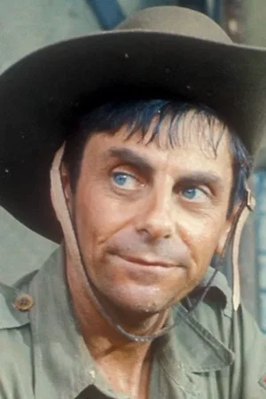  Melvyn Hayes photo