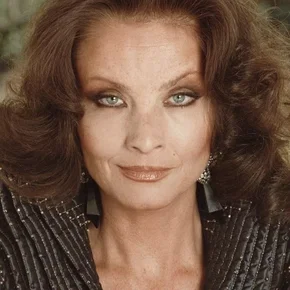 Photo star : Kate  O'mara