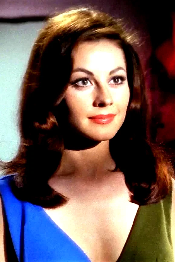  Sherry Jackson