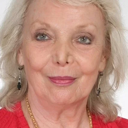  Denyse Roland