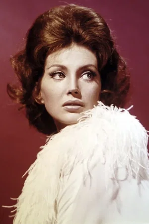 Gayle  Hunnicutt photo