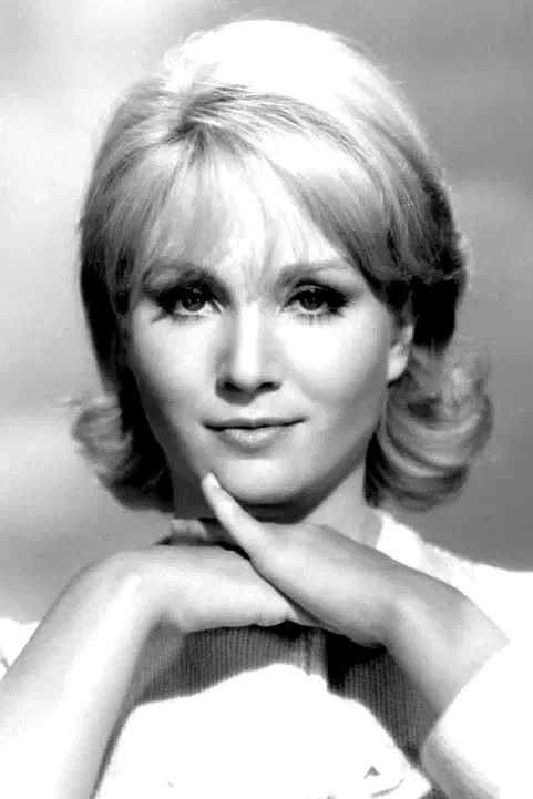 Susan  Oliver