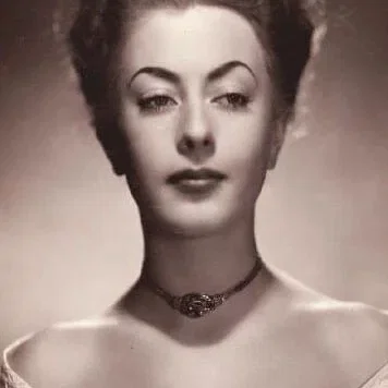  Alba Arnova