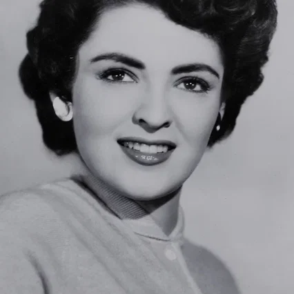  Suzan Ball