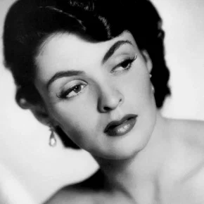 Photo star :  Suzan Ball