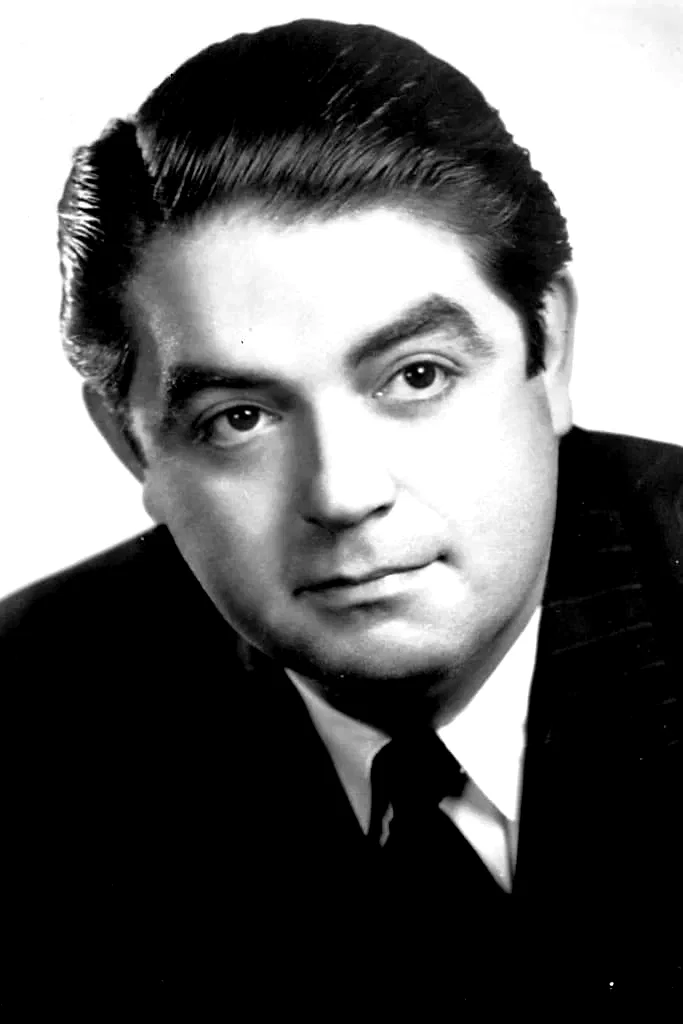  Kurt Kasznar