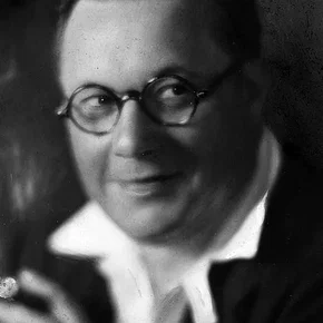 Photo star :  Willard Louis