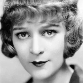 Photo star :  Marguerite De La Motte