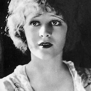 Photo star :  Marguerite De La Motte