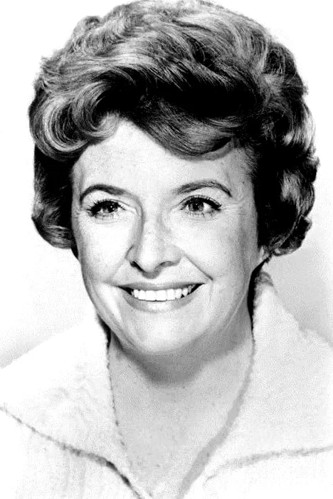  Peggy Cass