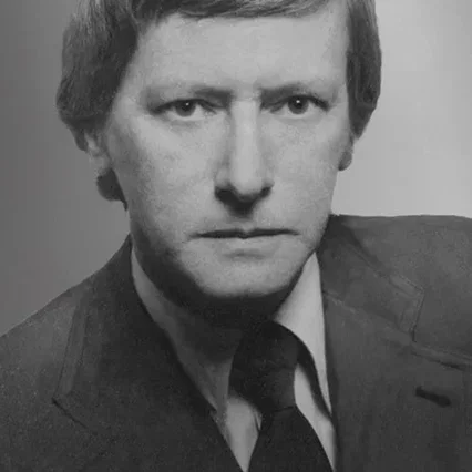  Robert Rivard