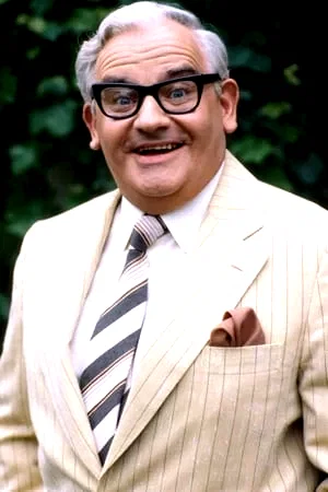  Ronnie Barker